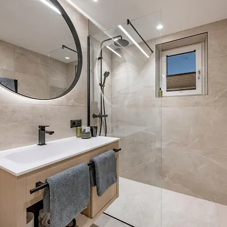 Haus Seldon Apartment